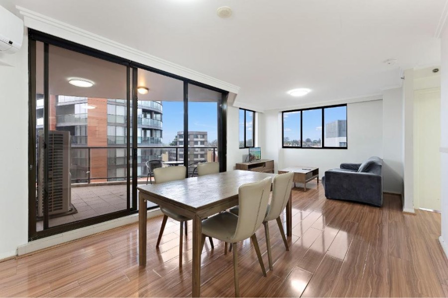 Short Term Hasall 2 Bedroom